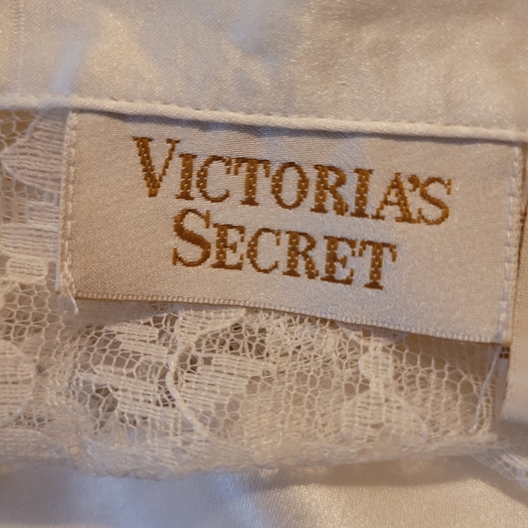 Nwot 2pc Victoria Secret Vintage Gold Label Pajamas size Top Large, Bottom Mediu - Picture 4 of 7